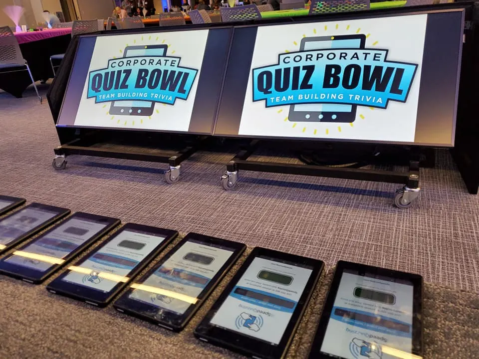 Le Grand Quiz Buzzers, équipes en action pendant l'activité