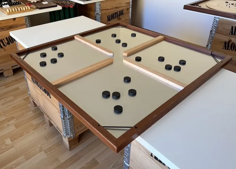 Tournoi de Jeux en Bois Géants, matériel et mise en place sur le lieu de l'événement