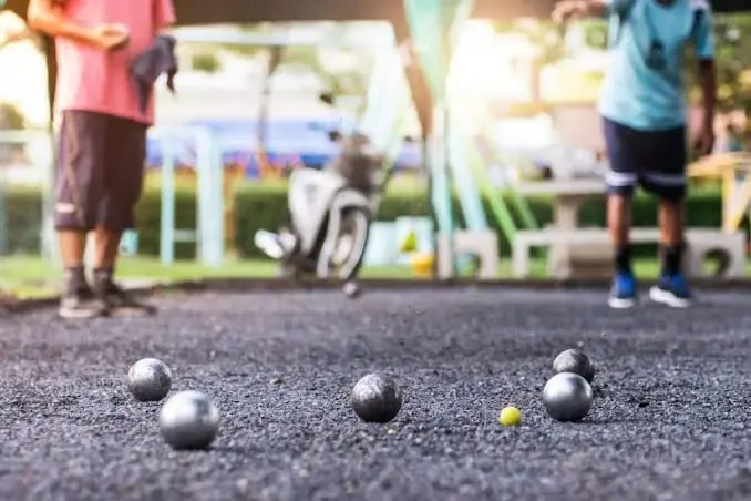Tournoi de Pétanque, team building en entreprise, vue d'ensemble